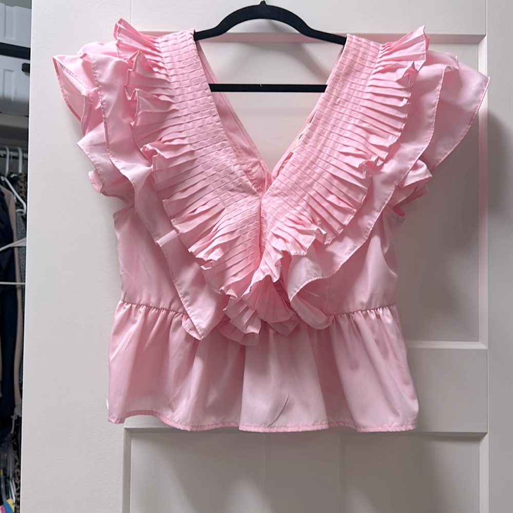 Pink Entro size L shirt -1 small stain but not noticeable